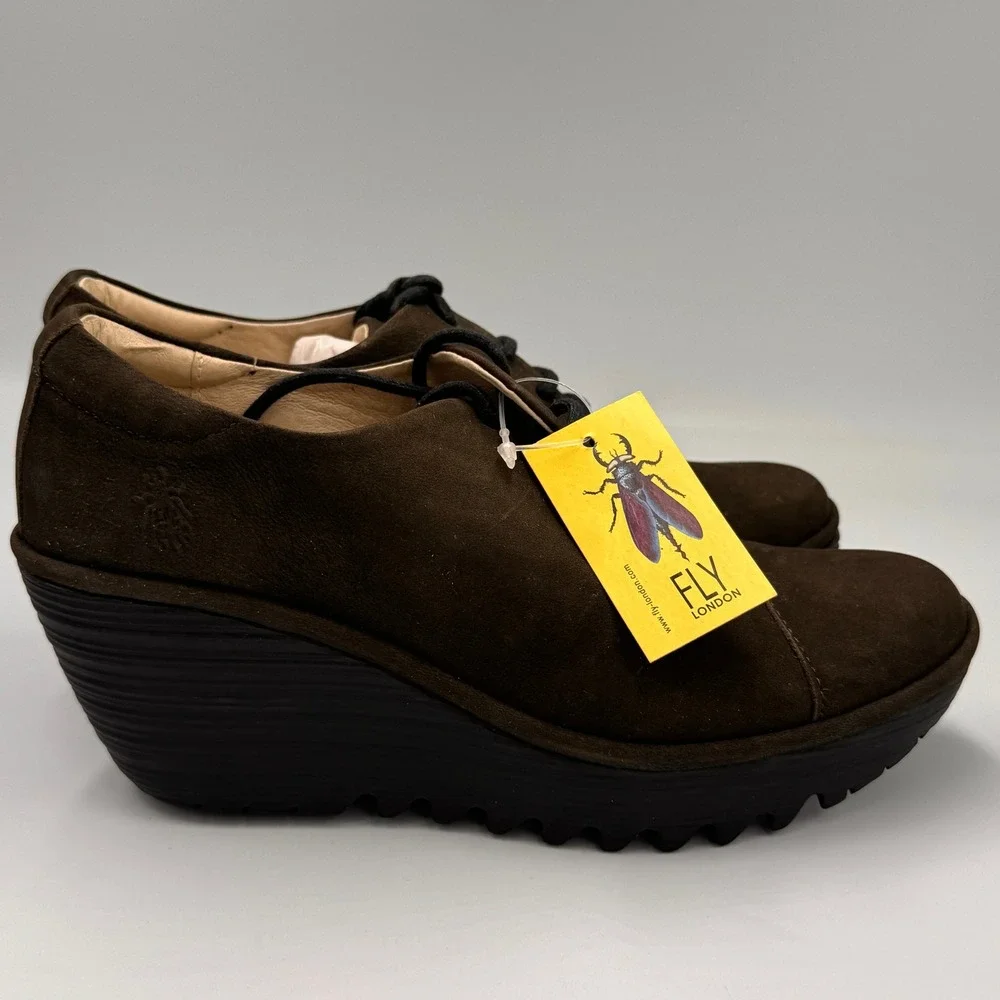 Fly London Yasi Brown Suede Lace Up Platform Wedge Shoes Round Toe NWT
